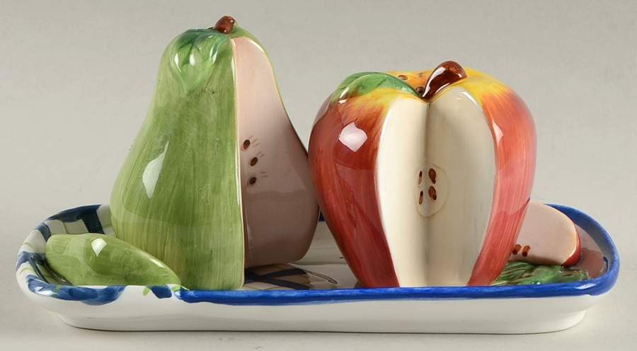 GAN10 Figural Salt & Pepper Set by Ganz-1