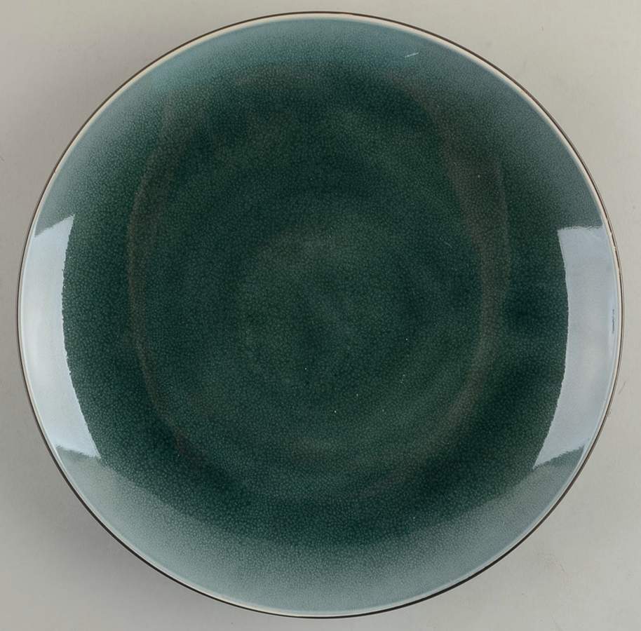 Luminaire Green Dinner Plate by Gibson Designs-1