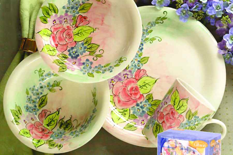 Eliza Dinner Plate by Gibson Designs-1