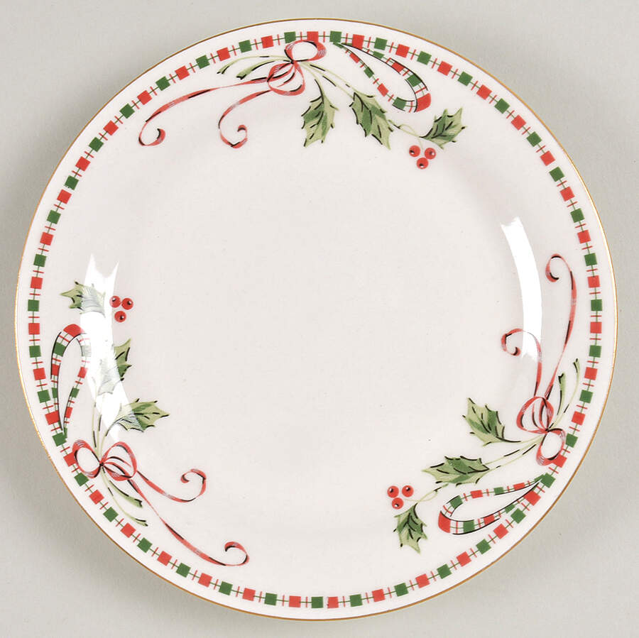 Festive Traditions Salad/Dessert Plate by Gibson Designs-1