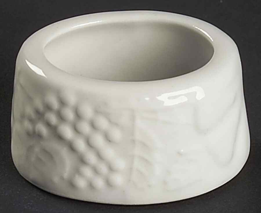 Fruit Napkin Ring by Gibson Designs-1
