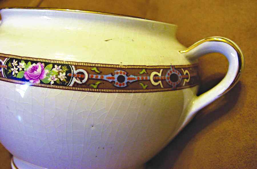 3077 Sugar Bowl No Lid by Grimwades (England)-1