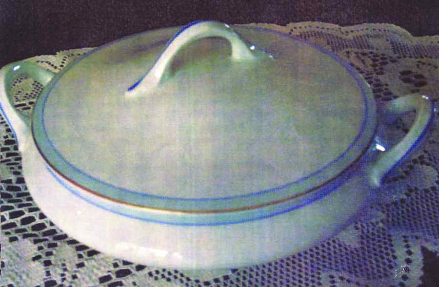 GIR23 Round Covered Vegetable by Giraud China-1