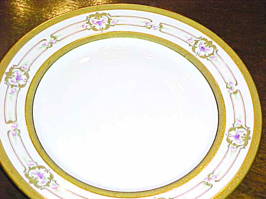 GUE506 Dinner Plate by WM Guerin-1
