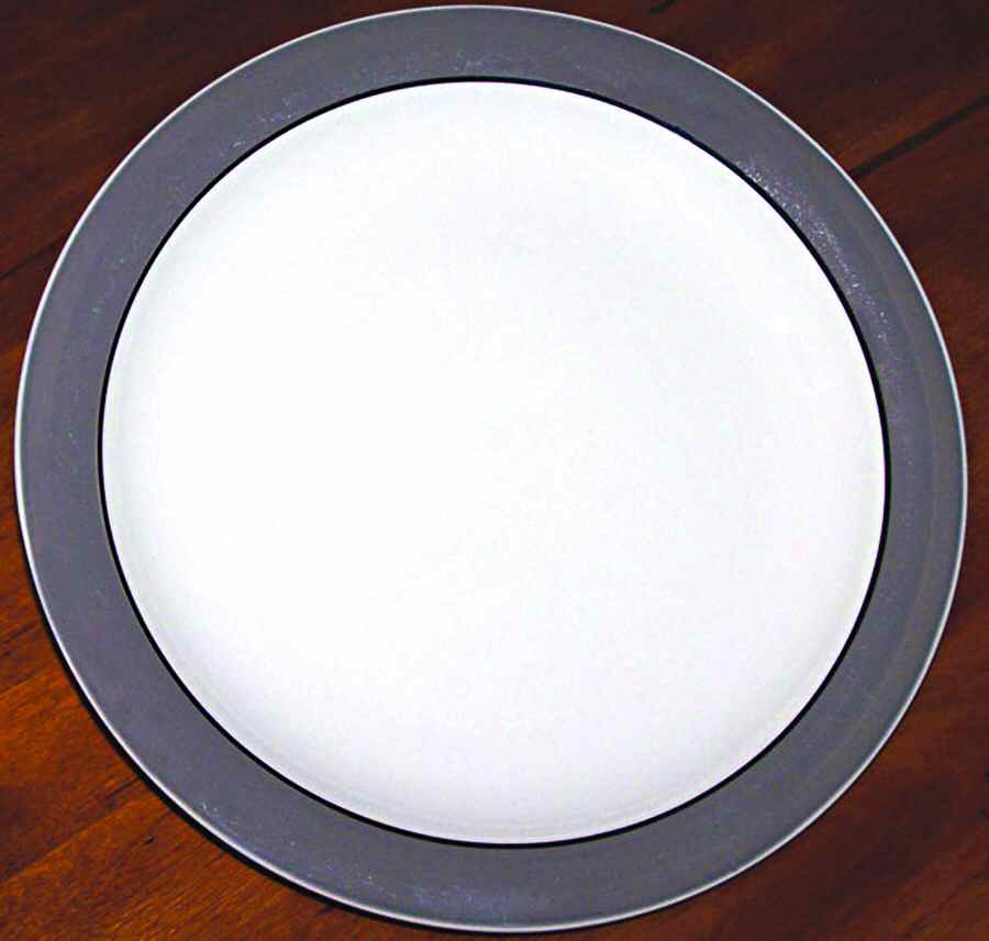 GID117 Dinner Plate by Gibson Designs-1