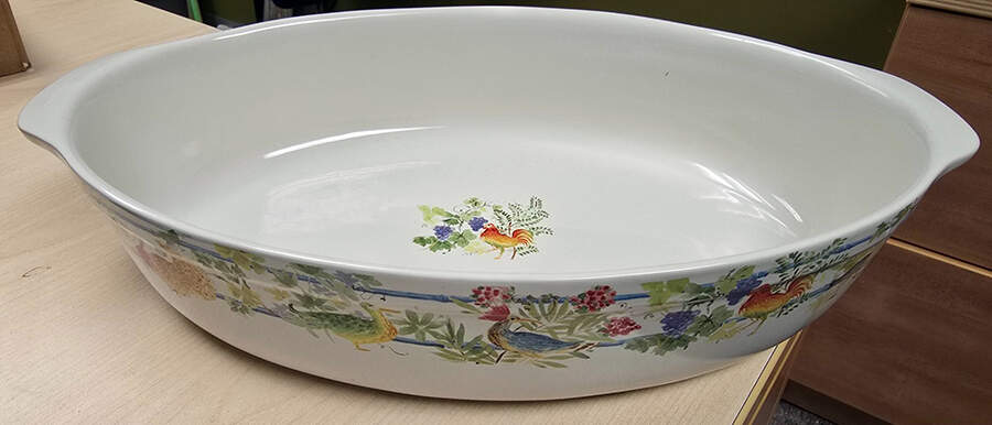 Villa Medicis 15" Oval Baker by Faiencerie De Gien-1