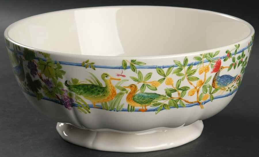 Villa Medicis 9" Salad Serving Bowl by Faiencerie De Gien-1