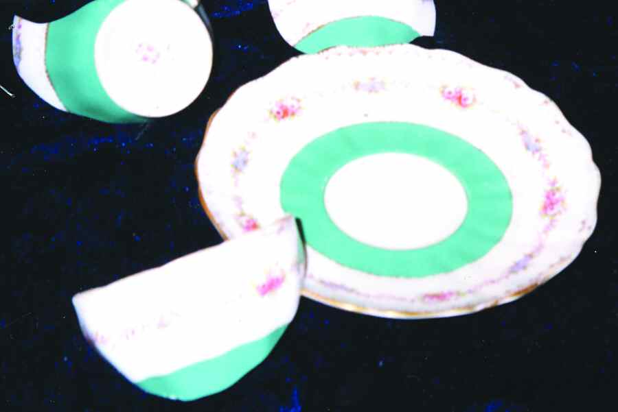 B98 Saucer by Grosvenor-1