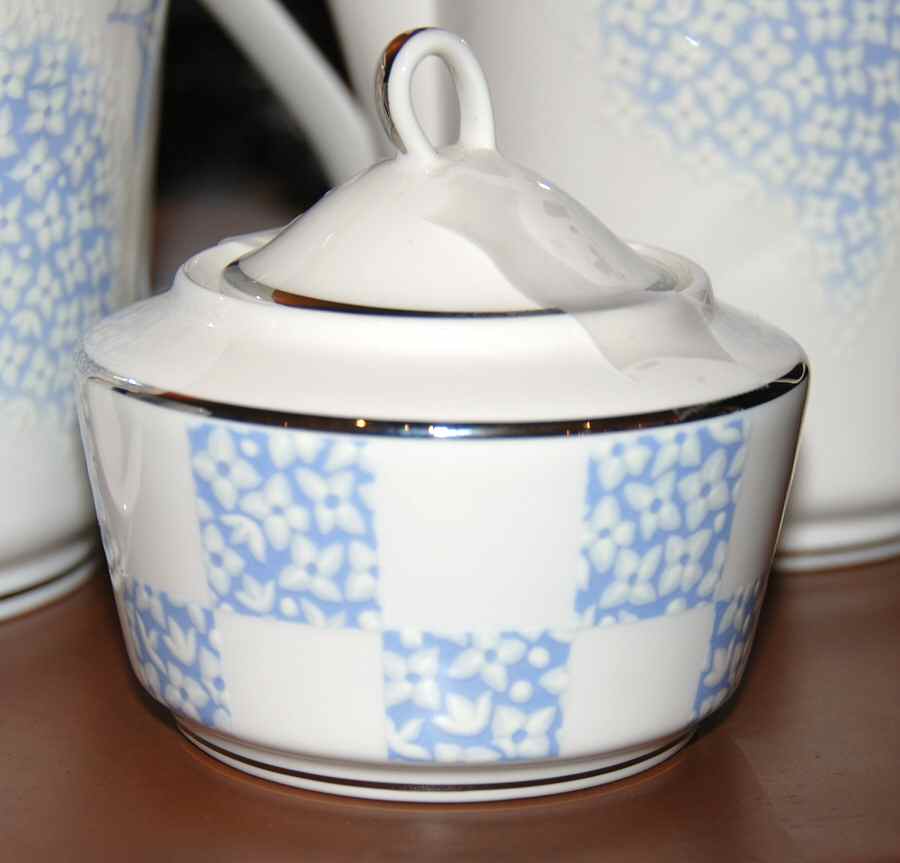 GIN193 Sugar Bowl & Lid by Ginori 1735-1