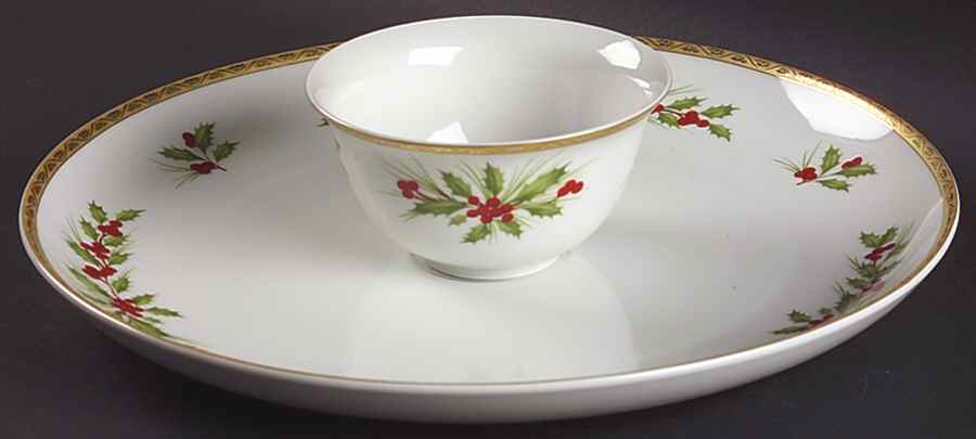 Festive Holly (2 Piece) Chip & Dip Set by Gorham-1
