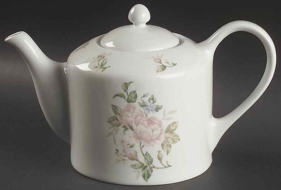 Lady Anne (No Trim) Teapot & Lid by Gorham-1