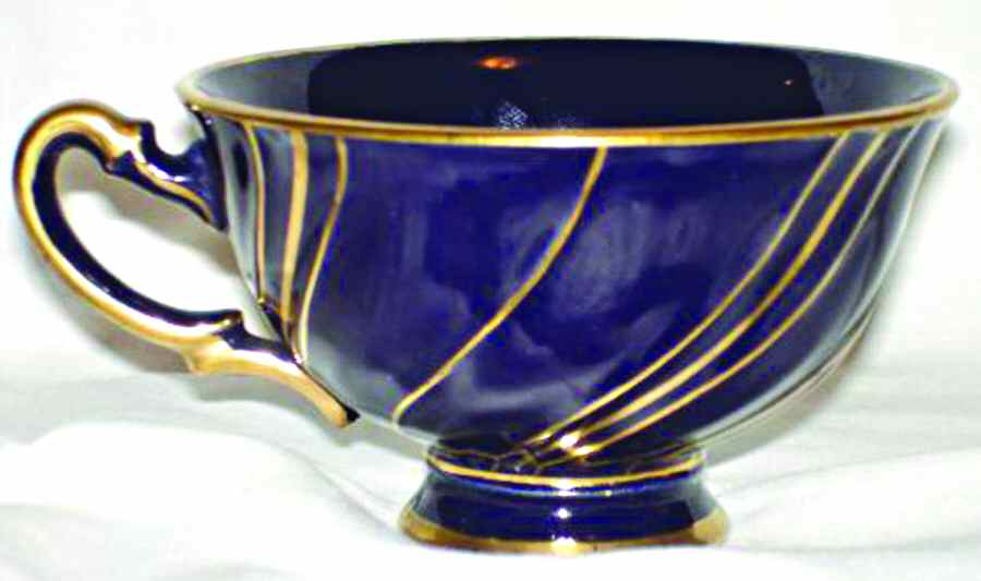 GIN205 Footed Cup by Ginori 1735-1