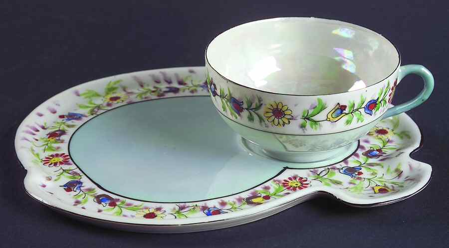 GCA17 Snack Plate & Cup Set by Gold Castle-1