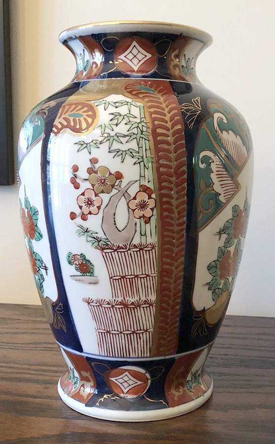 GIM13 9" Vase by Gold Imari-1