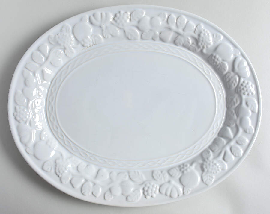 Fruitful 16" Oval Serving Platter by Gibson Designs-1