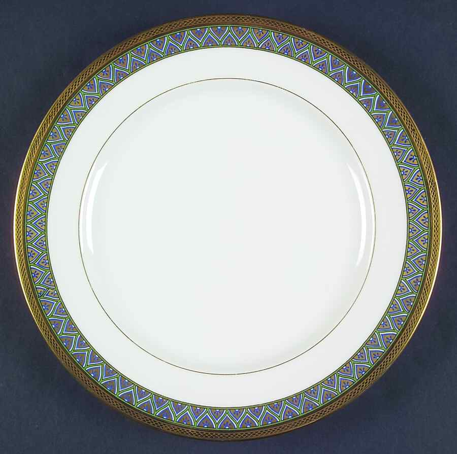 GUE563 Dinner Plate by WM Guerin-1