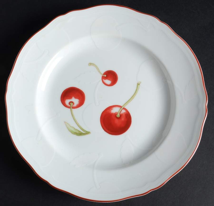 Cherries Salad/Dessert Plate by Ginori 1735-1