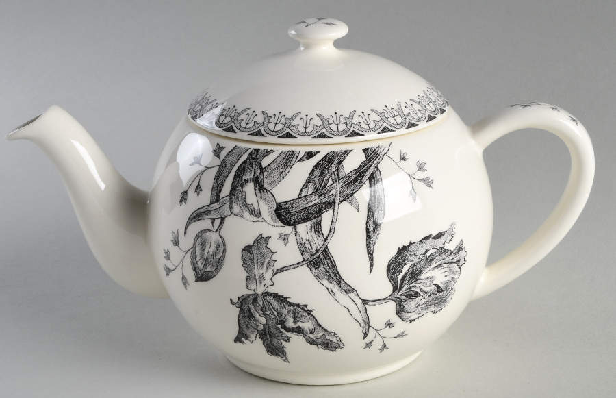 Tulipes Noires Teapot & Lid by Faiencerie De Gien-1