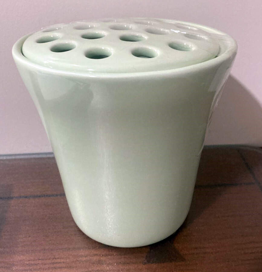 Hospitality Sage 5" Vase W/Grid/Frog by Gail Pittman-1