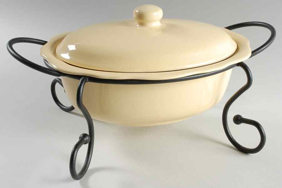 Hospitality Butter Yellow 1.5 Quart Oval Covered Casserole & Metal Stand by Gail Pittman-1