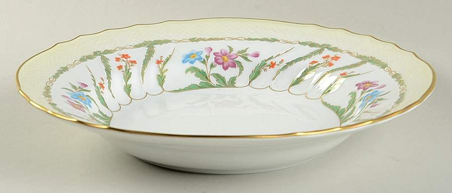 Ghirlanda Large Rim Soup Bowl by Ginori 1735-1