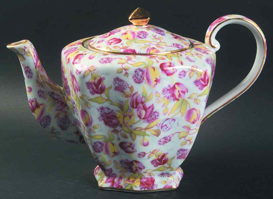 GCC24 Teapot & Lid by Godinger-1