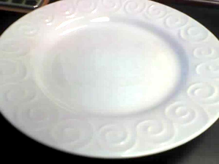 Piroutte Dinner Plate by Gibson Designs-1