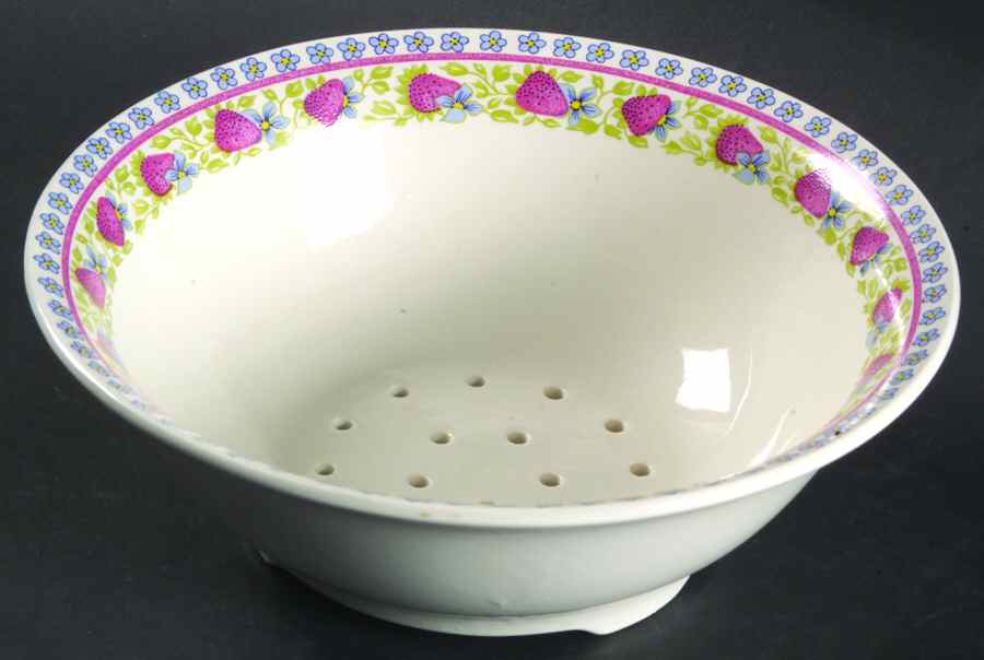 Le Fraisier 8" Pierced Berry Bowl by Faiencerie De Gien-1