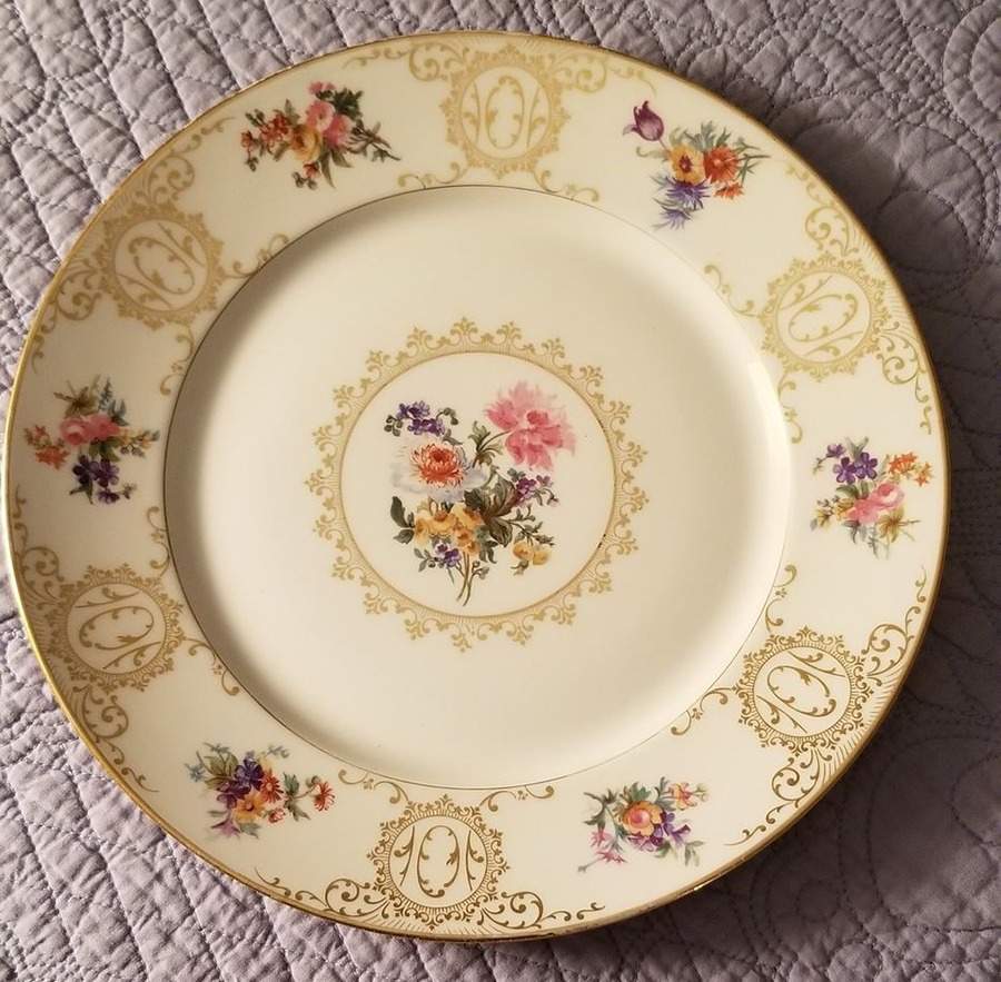 GUE596 Dinner Plate by WM Guerin-1