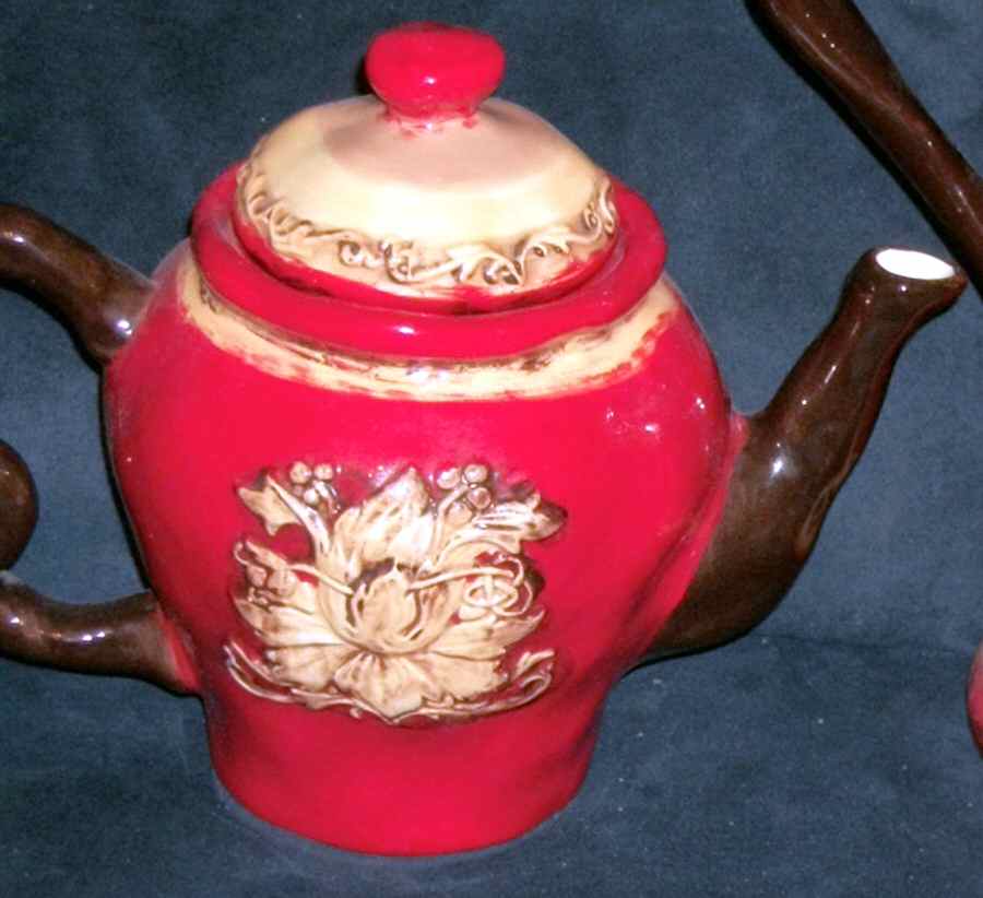 GAN23 Teapot & Lid by Ganz-1