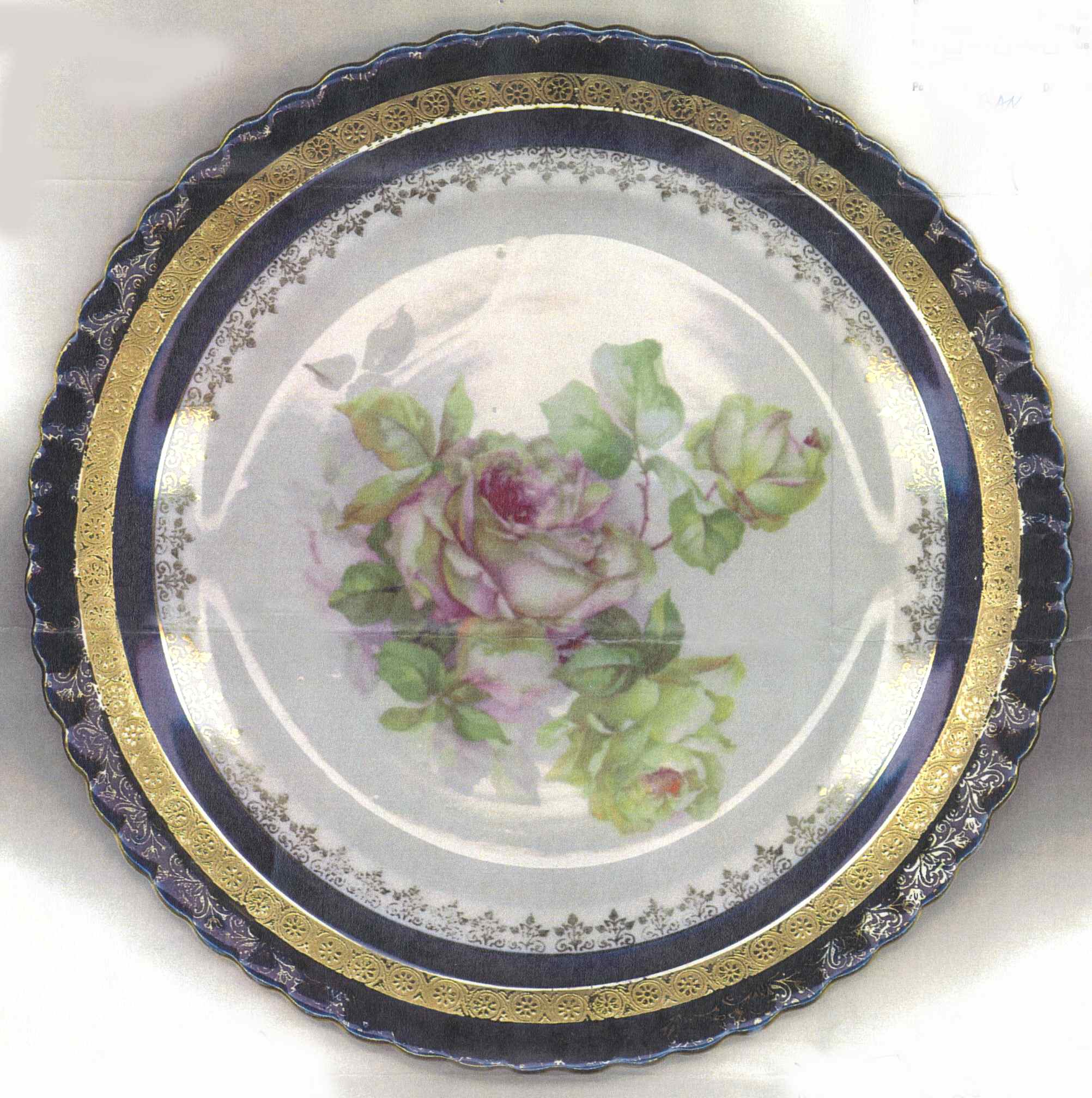 HEP124 Dinner Plate by Graf Von Henneberg-1