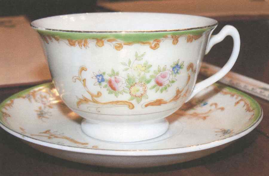 GAR15 Footed Cup & Saucer Set by Garden (Japan)-1