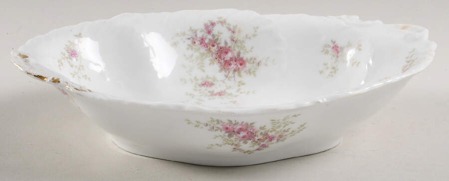 GUE601 9" Oval Vegetable Bowl by WM Guerin-1