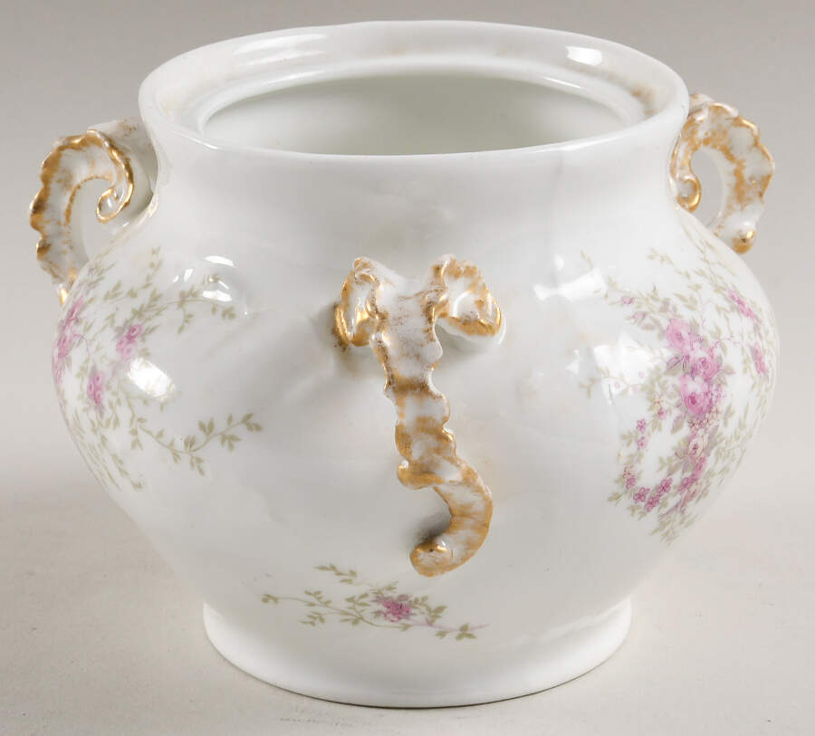GUE601 Sugar Bowl No Lid by WM Guerin-1