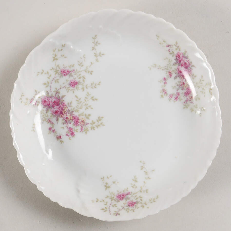 GUE601 Saucer for Oversized Cup by WM Guerin-1