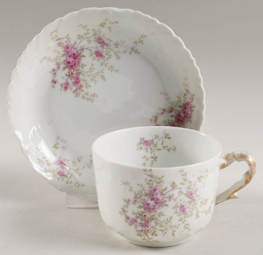 GUE601 Oversized Cup & Saucer Set by WM Guerin-1