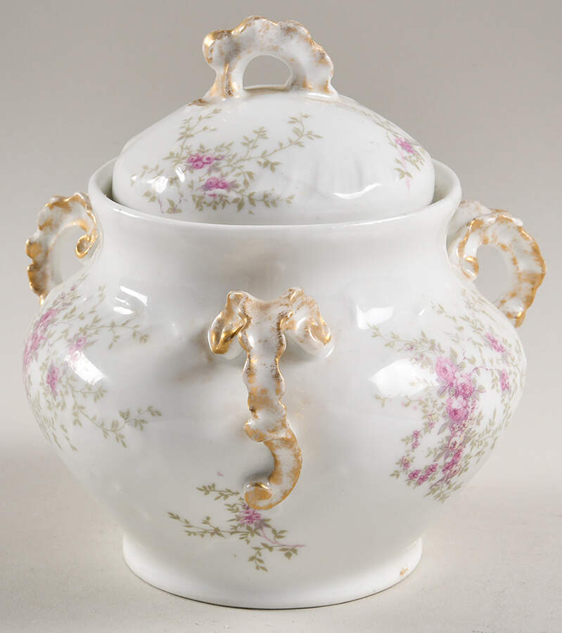 GUE601 Sugar Bowl & Lid by WM Guerin-1