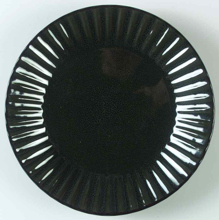 Cisterna Green Dinner Plate by Gibson Designs-1