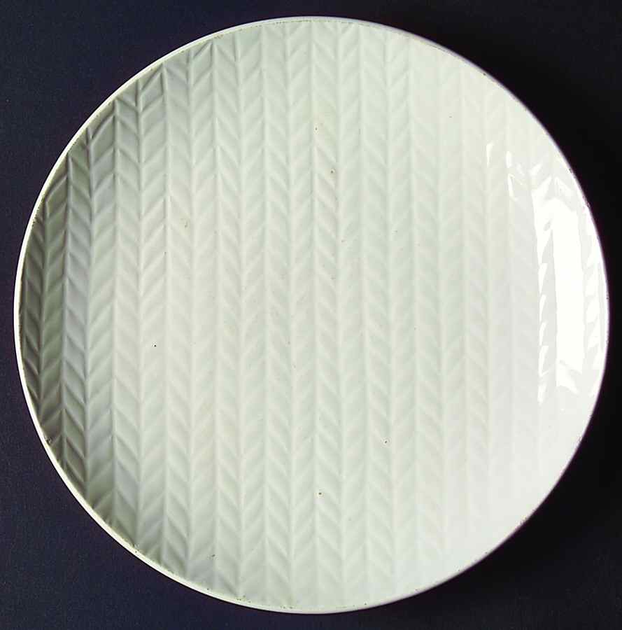Oslo Salad Plate by Faiencerie De Gien-1