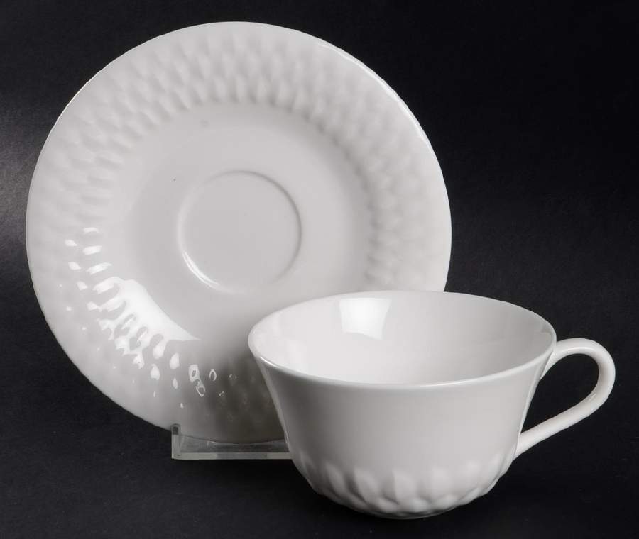 La Plume Flat Cup & Saucer Set by Godinger-1