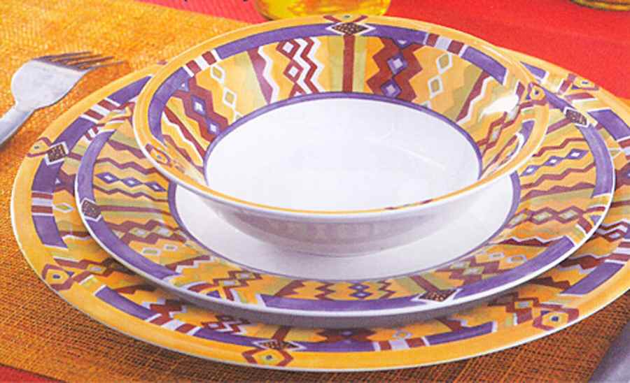 Vera Cruz Dinner Plate by Faiencerie De Gien-1