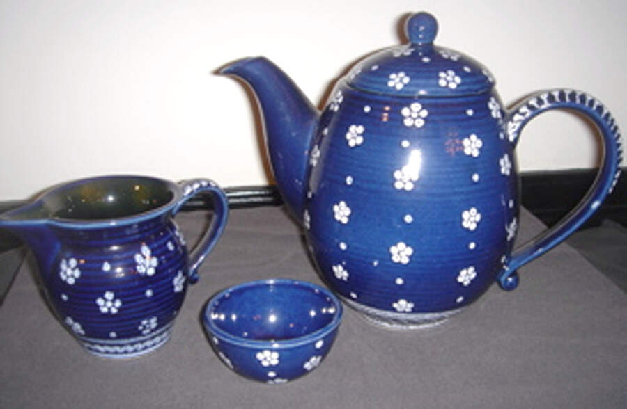 Dirndl Blue Coffee Pot & Lid by Gmundner Austria-1