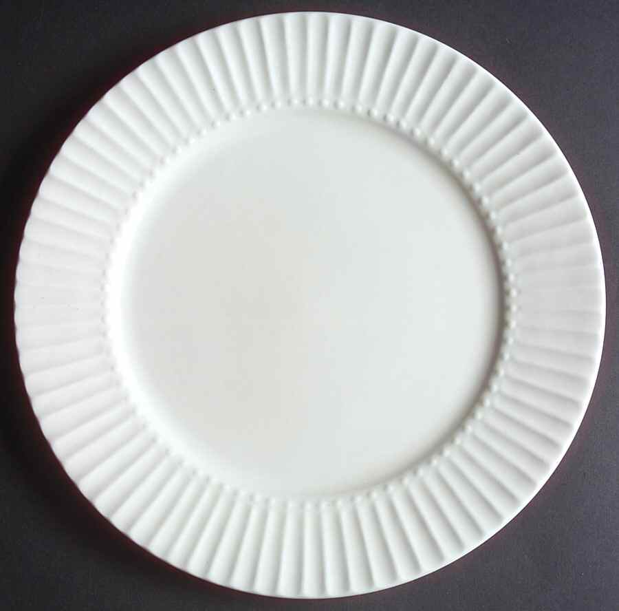 Tremaine Dinner Plate by Gibson Designs-1