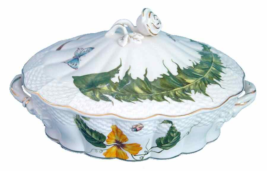 Renata Oval Tureen & Lid and Ladle by Godinger-1