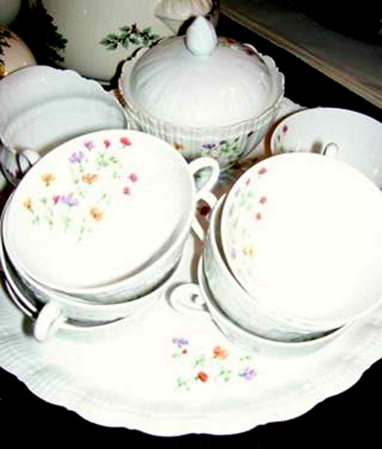 GIR30 Sugar Bowl & Lid by Giraud China-1