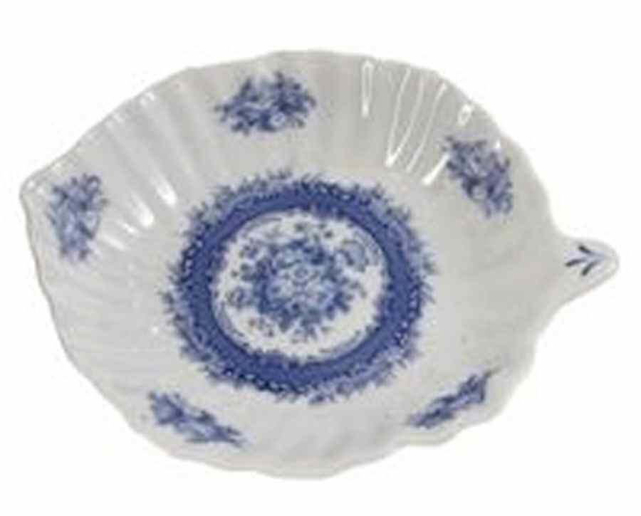 Cameo Rose 7" Leaf Dish by Godinger-1