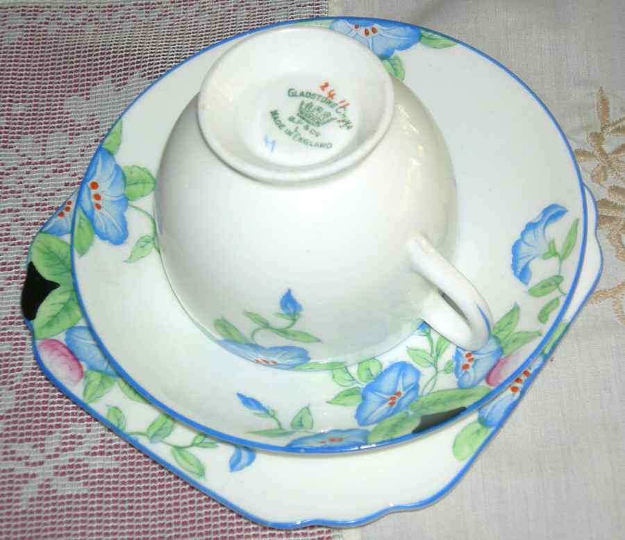 2411 Footed Cup & Saucer Set by Gladstone-1