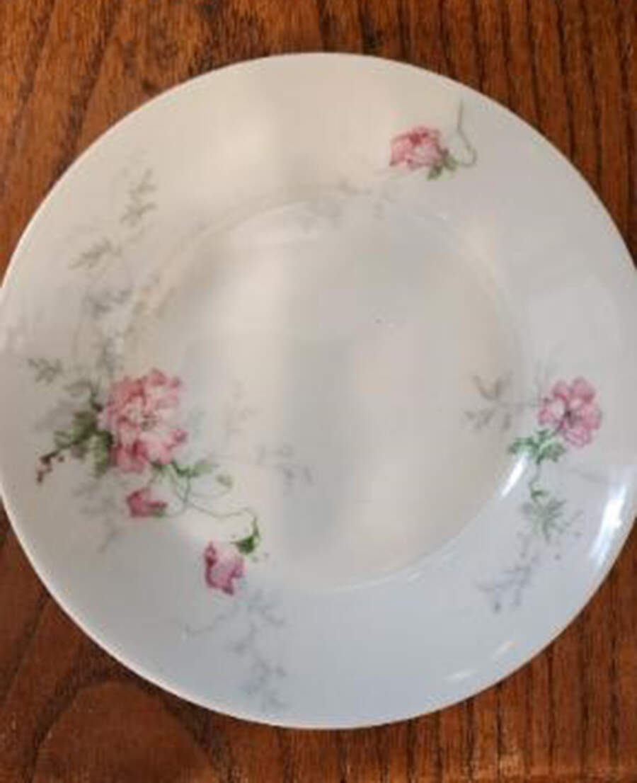 GUE627 Fruit/Dessert (Sauce) Bowl by WM Guerin-1