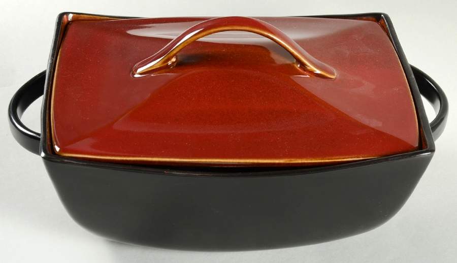 Soho Lounge Red 3 Qt Rectangular Covered Casserole by Gibson Designs-1