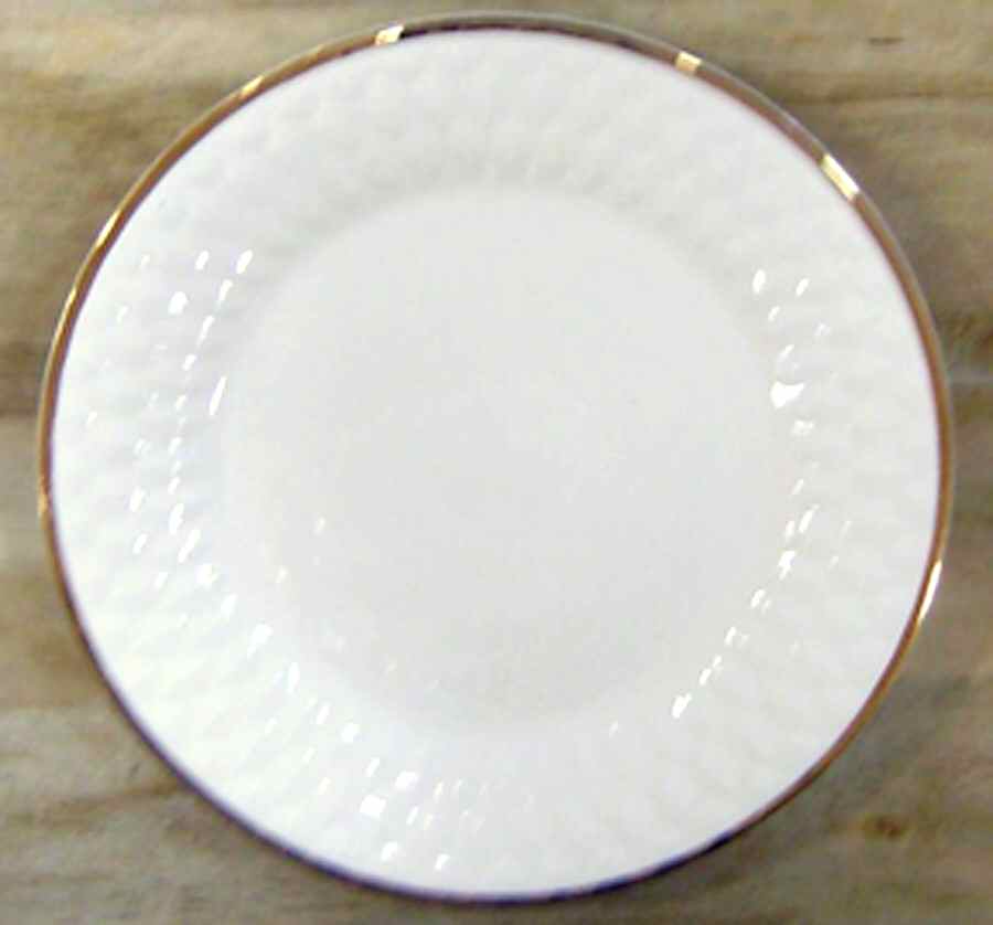 La Plume d'Or Dinner Plate by Godinger-1
